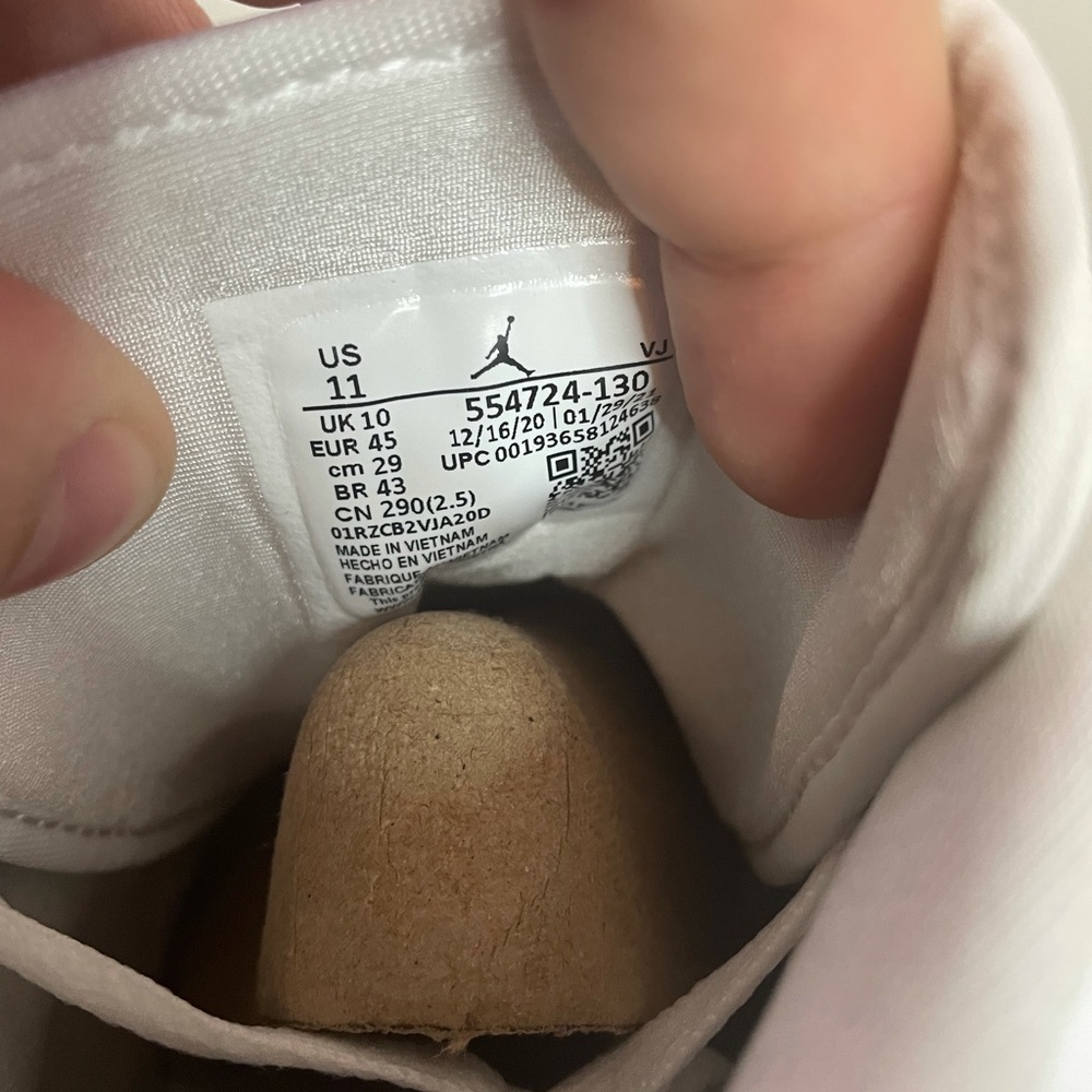 SOLD-Nike Air Jordan1 Mid Triple White- 554724-130 - Picture 8 of 12